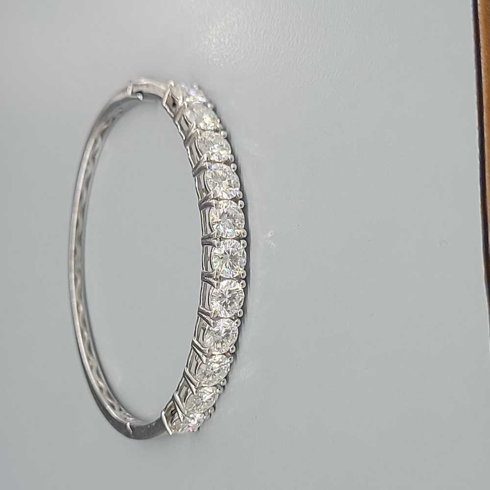 Silver Moissanite Bangle